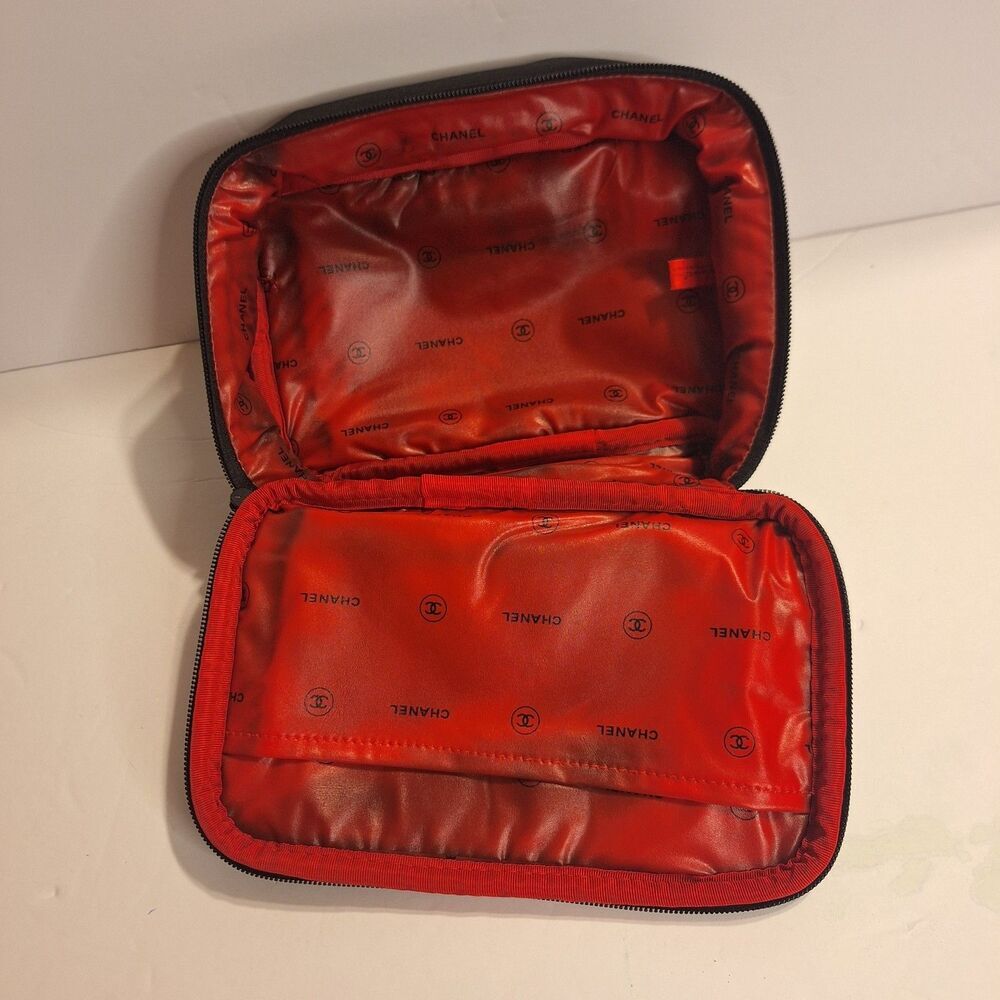 Chanel Parfums Black Cosmetic Zipper Pouch Red Logo - Picture 5 of 8